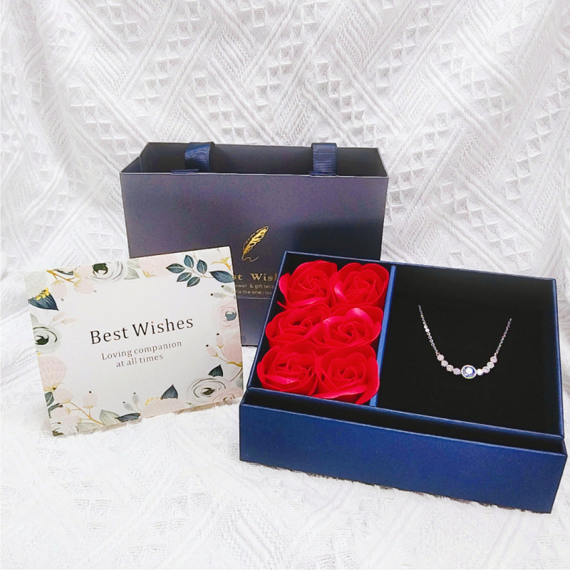 Rose Gift Box Necklace Jewelry Box